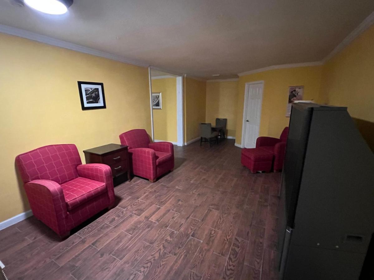 Dragon Inn & Suites Fayette Exteriér fotografie